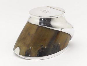 Silver inkwell made from the hoof of ‘Anstey’ the horse of Colonel Guy Hamilton, © National Army Museum. https://http-www-nam-ac-uk-80.webvpn.ynu.edu.cn/online-collection/detail.php?acc=1995-07-46-